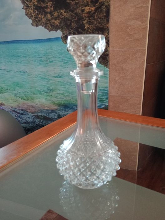 Licoreiras em cristal e em vidro antigas