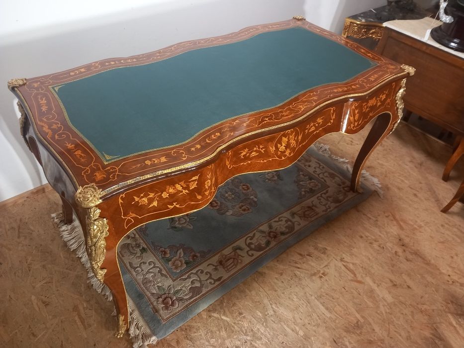 Duże antyczne biurko w stylu francuskim intarsja mosiądz bardzo zdobne