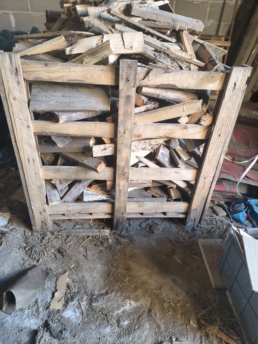 Drewno opalowe suche, pocięte, grubsze belki, liściaste mix