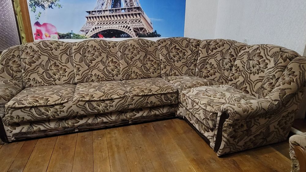 М'який куточок диван та два крісла