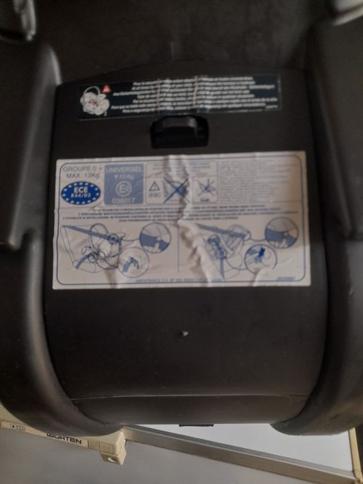 Cadeira de bebé auto