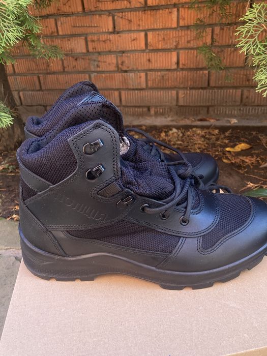 Ботінки черевики поліція