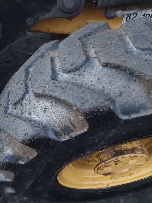 CAT 428C  koparko-ładowarka