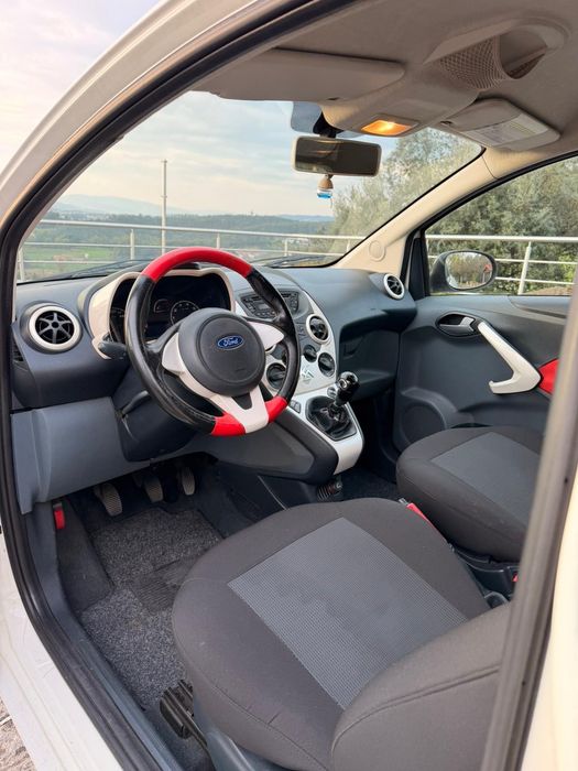 Carro  -  Ford KA