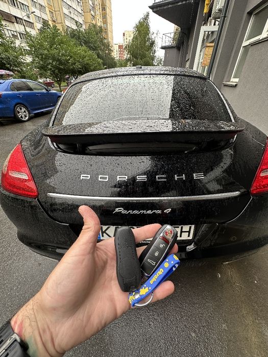 Автоключі Porsche Cayenne,Macan,Panamera Програмування
