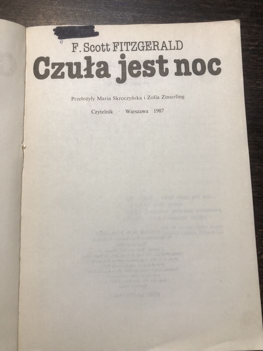 Książka „Czuła jest noc”