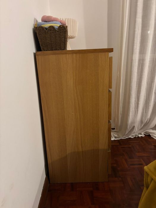 Cómoda - 4 Gavetas - IKEA MALM