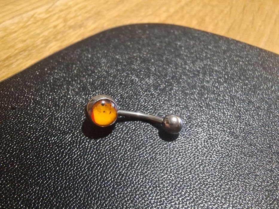 Kolczyk do pępka Kubus Puchatek Piercing do pępka