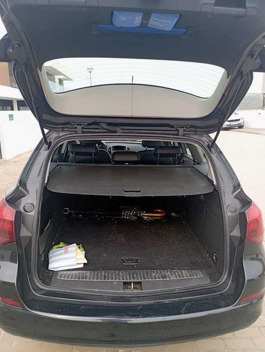 Opel Astra Sports Tourer — fotografia 12