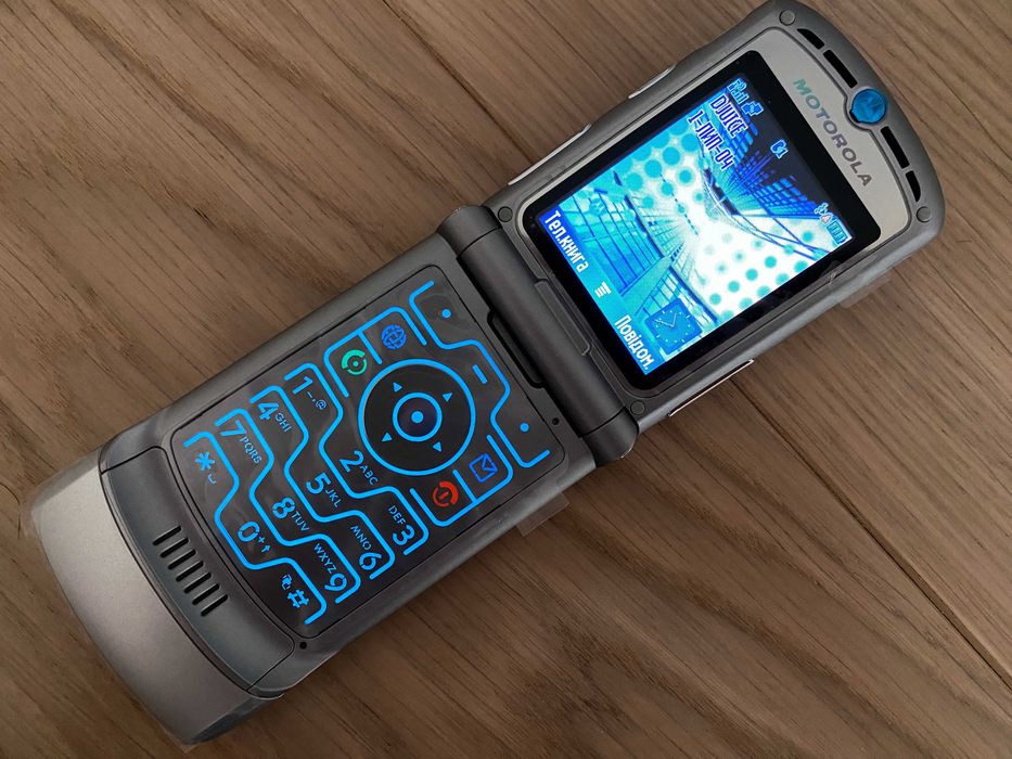 Motorola RAZR V3 Silver - НОВИЙ ! - Oригінал ! vintage phone ретро: 22 ...