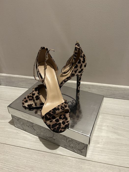 Buty na obcasie szpilki r 38 dl.wkl. 23,5-24cm Nowe