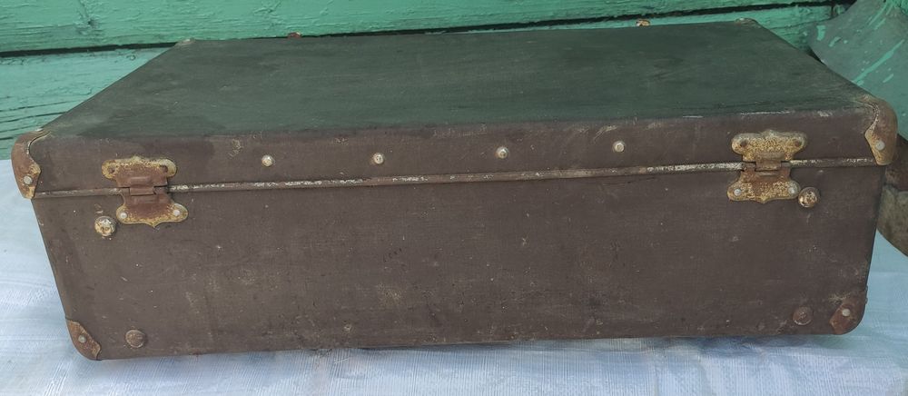 Чемодан ретро, валiза ретро