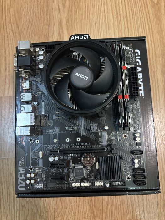 Материнская плата am4 + amd athlon 300ge + 16gb ddr4: 2 500 грн ...