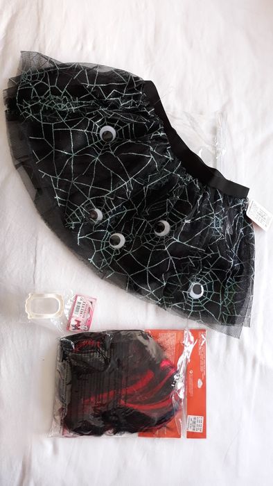 Halloween, Carnaval, Festas - Peruca+dentes vampiro+saia