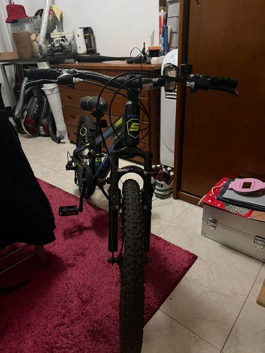 Bicicleta criança como nova