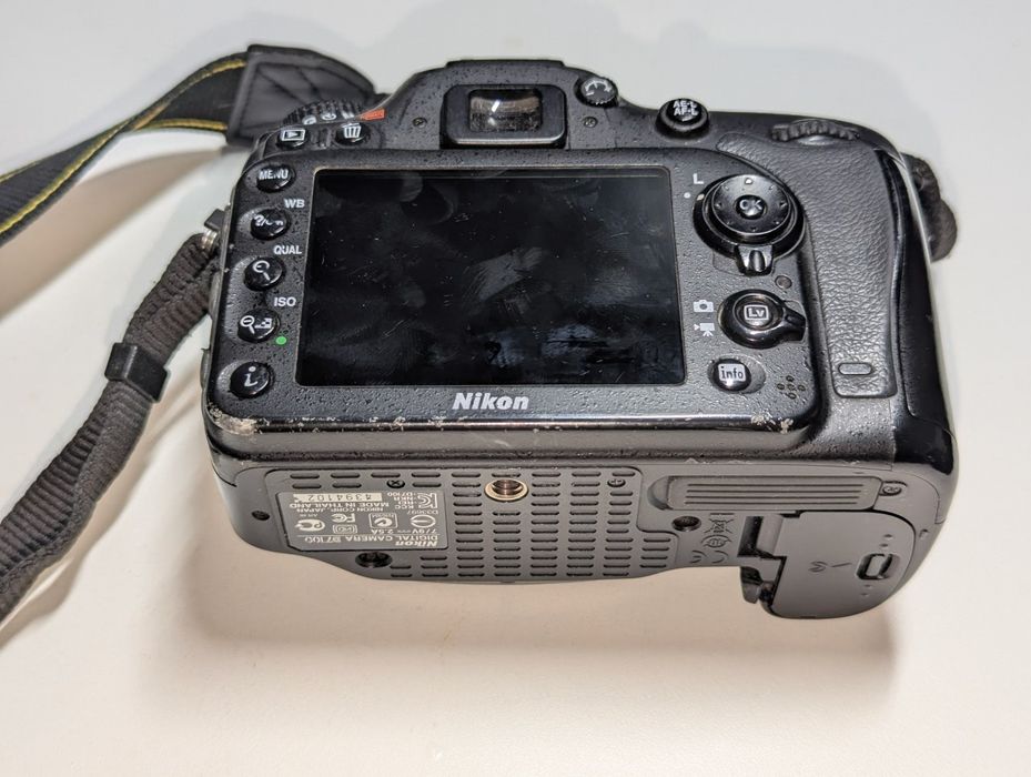 Nikon d7100+af-x tokina 24-40 f 2.8+ tamron 55-200 DI II +sb 600 speedlight  та інші аксесуари