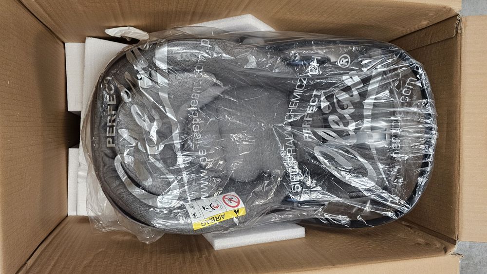 Fotelik Cybex Cloud Q z bazą.