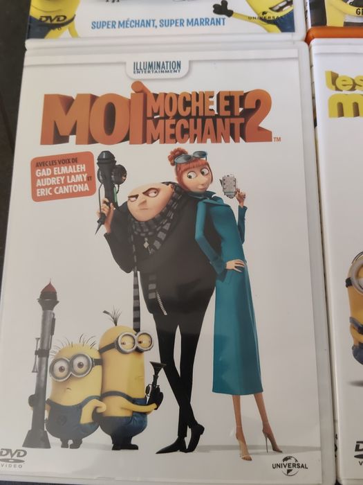 Vendo DVD para família