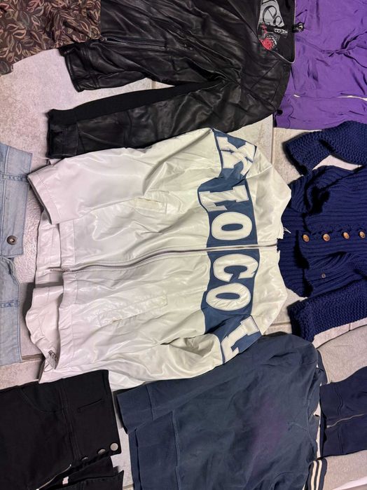 Lote de roupa e calçado