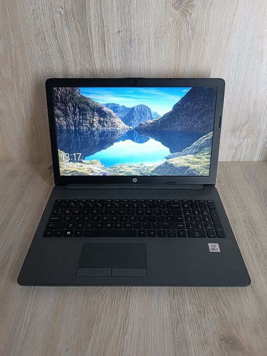 Ноутбук Тонкий HP Intel 8 по 3.6Ghz 16GB D4 SSD 256GB FullHD Ultrabook