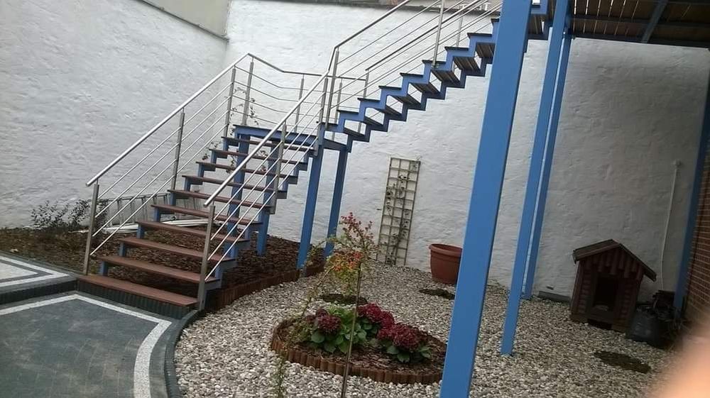 Schody i  Tarasy na konstrukcji stalowej