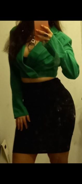 Jaqueta blazer curto semi-novo