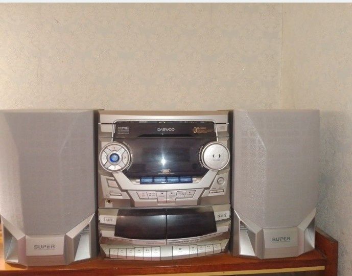 музичний центр DaewooXM-111E