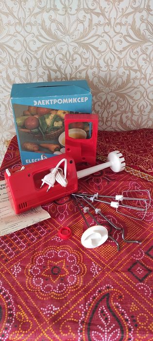 Миксер электрический кухонный "Рось"