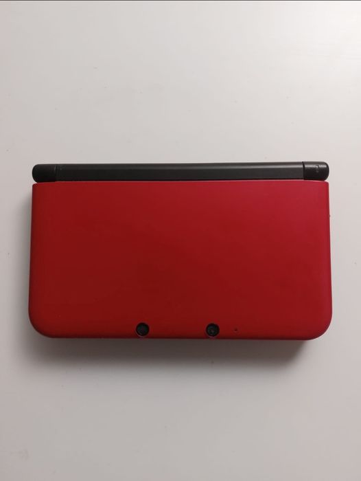Nintendo 3DS XL Vermelha