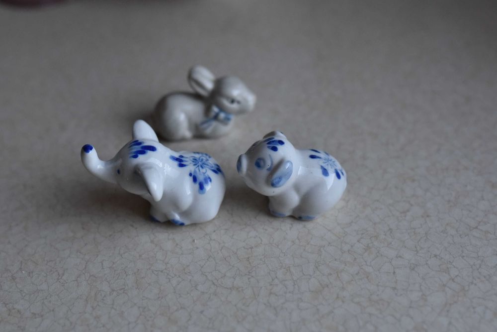 stare figurki słonik króliczek świnka