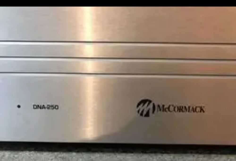 Amplificador McCormack DNA 250