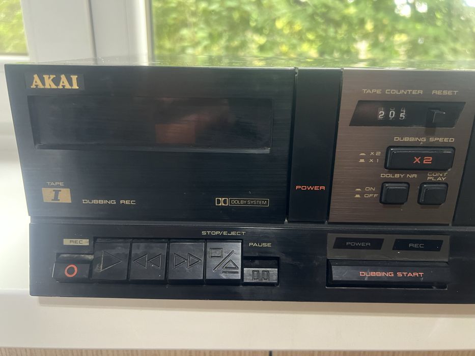 I’mДвокасетна дека Akai HX-M313W