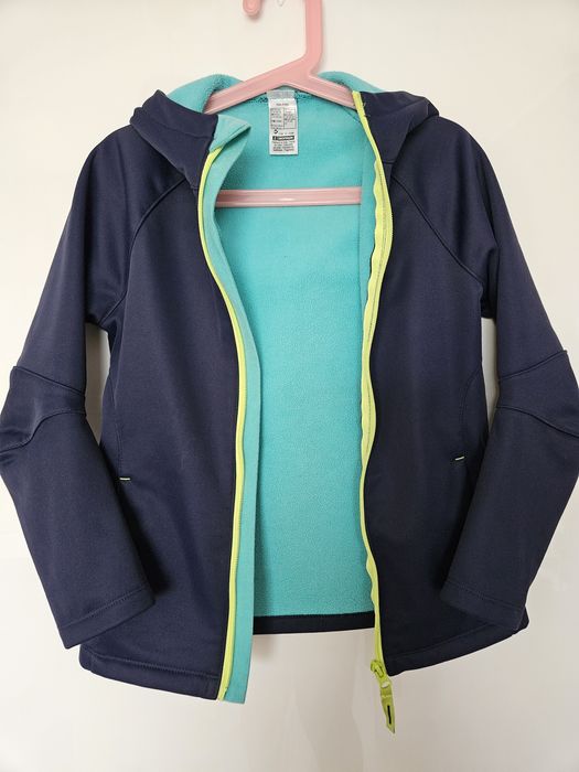 Softshell dziecięcy, Quechua r.113-122, stan idealny.