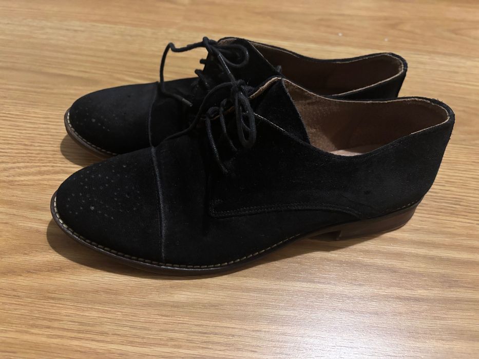 Sapatos com pouco uso