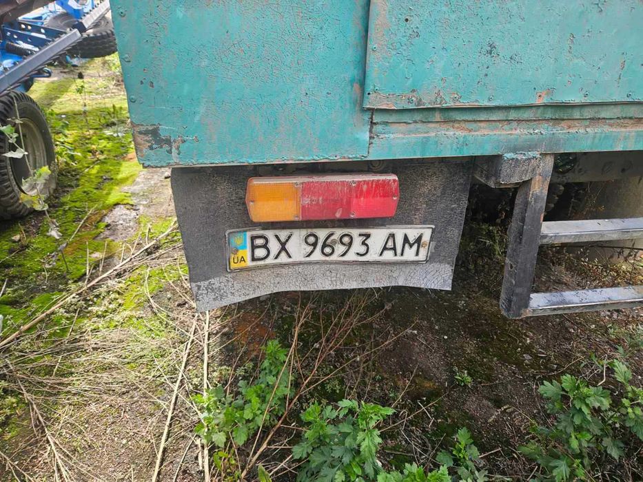 Автомобіль вантажний фургон ГАЗ-52