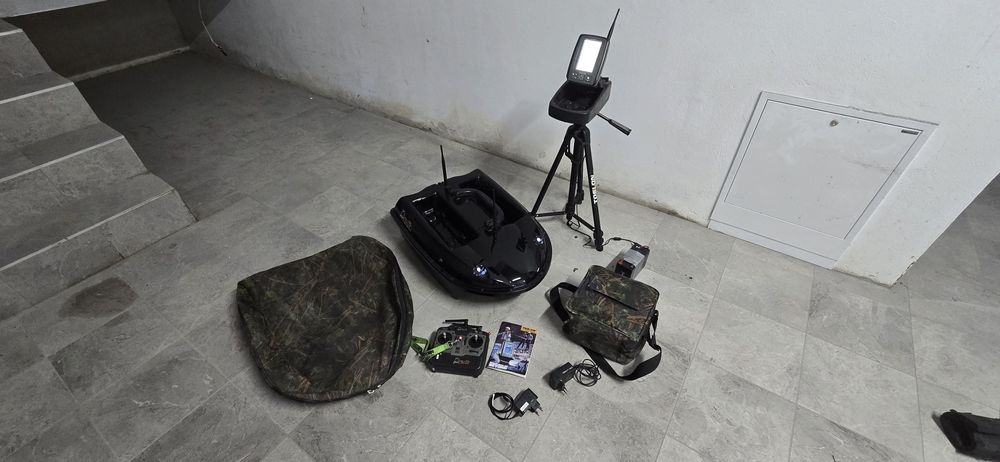 Łódka zanętowa vega boat