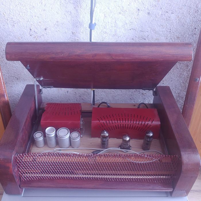 Стерео підсилювачі на лампах.