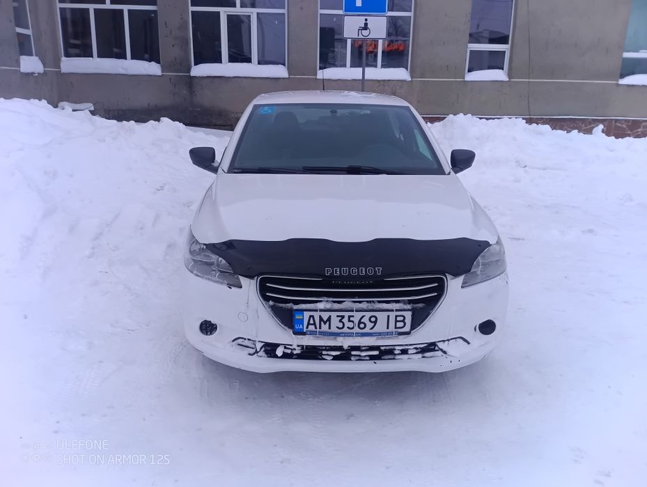 Пежо 301 седан 2013рік