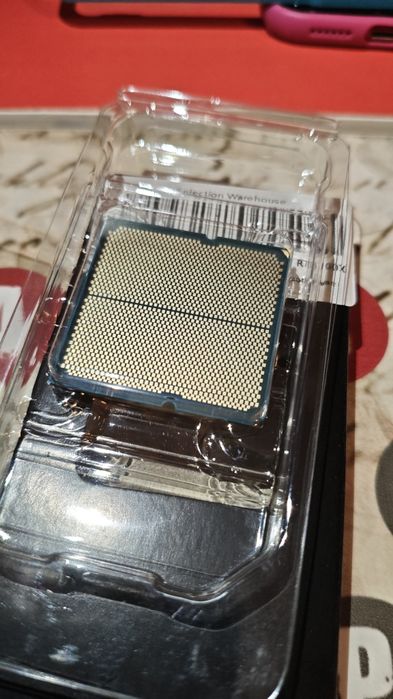 Процесор AMD Ryzen 7 9700X AM5
