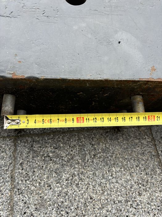 Mocowanie do obiążników kubota M5112/11