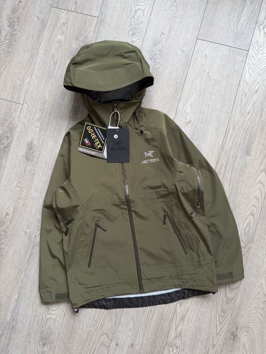 Вітровка Arcteryx  на мембрані Gore Tex
