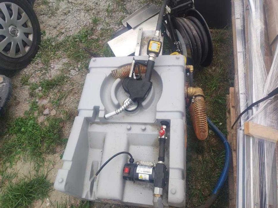 Pompa paliwa ze zbiornikiem