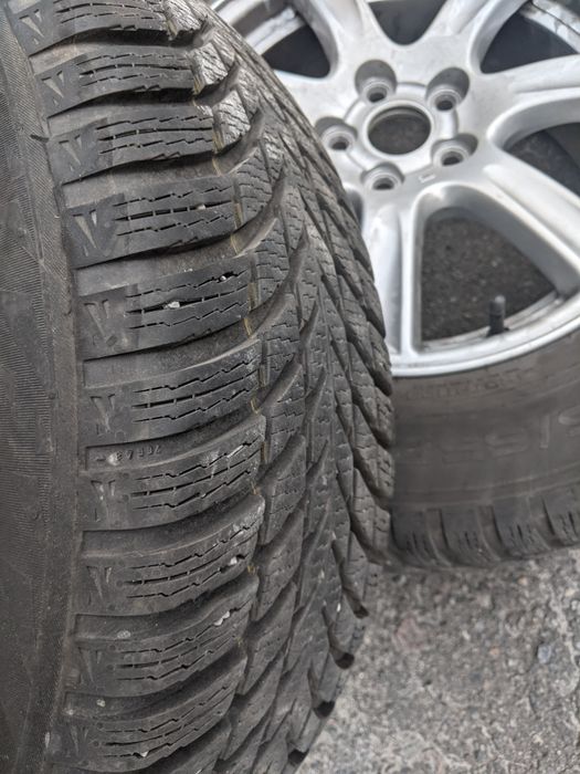 Резина  з оригінальними  титановими дисками215/65 r16