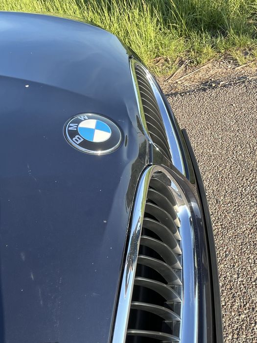 Bmw e90 320i (170 km) Shadow Line