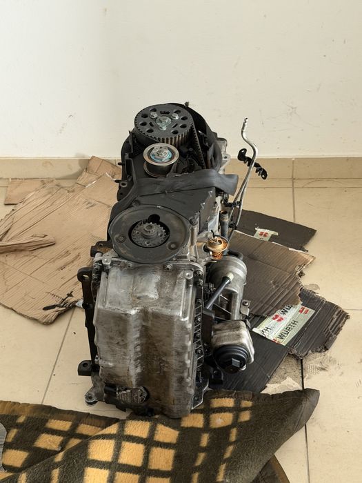 Motor Volkswagen Golf V 1.9 TDI BLS 105cv Completo