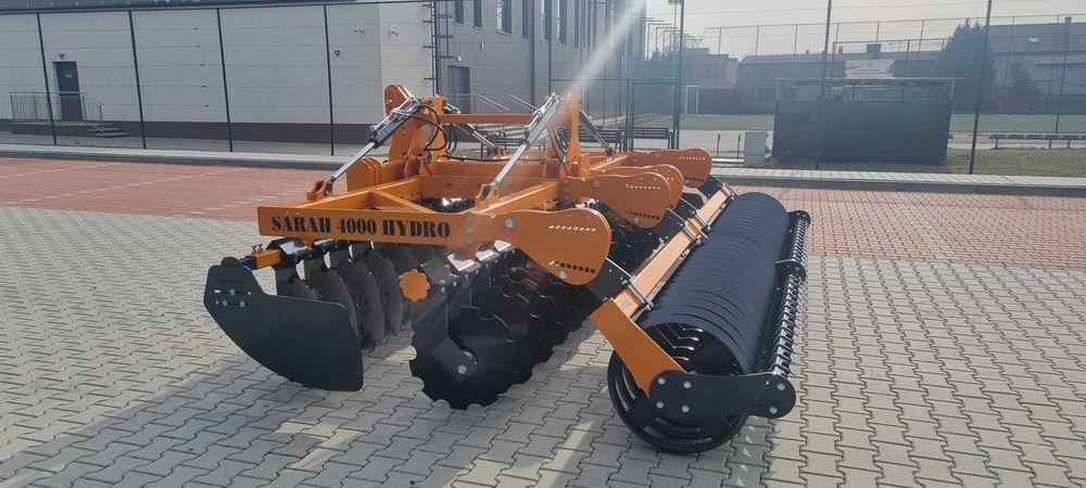 Brona talerzowa składana hydraulicznie ROLY SARAH HYDRO amazone horsch