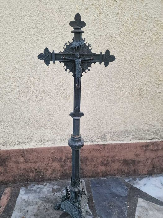 coleção de 13 artigos religiosos