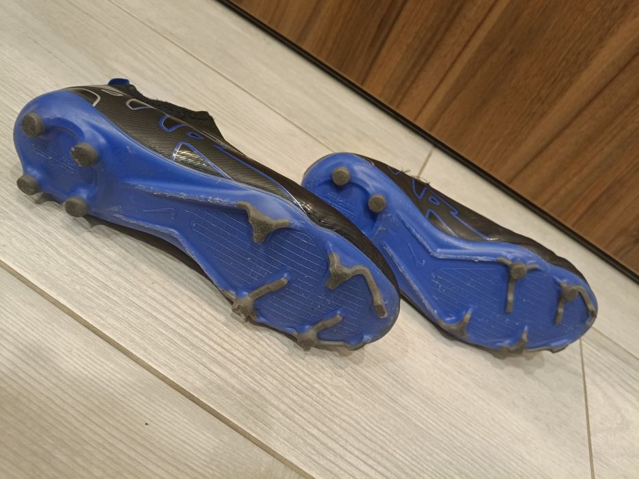 Korki piłkarskie NIKE