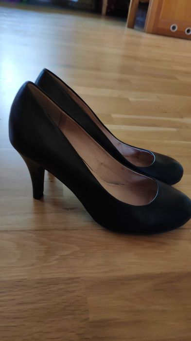 Czarne skorzane szpilki skora naturalna stan idealny 39 next