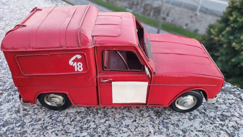 Vende 4 L vermelho - bombeiros